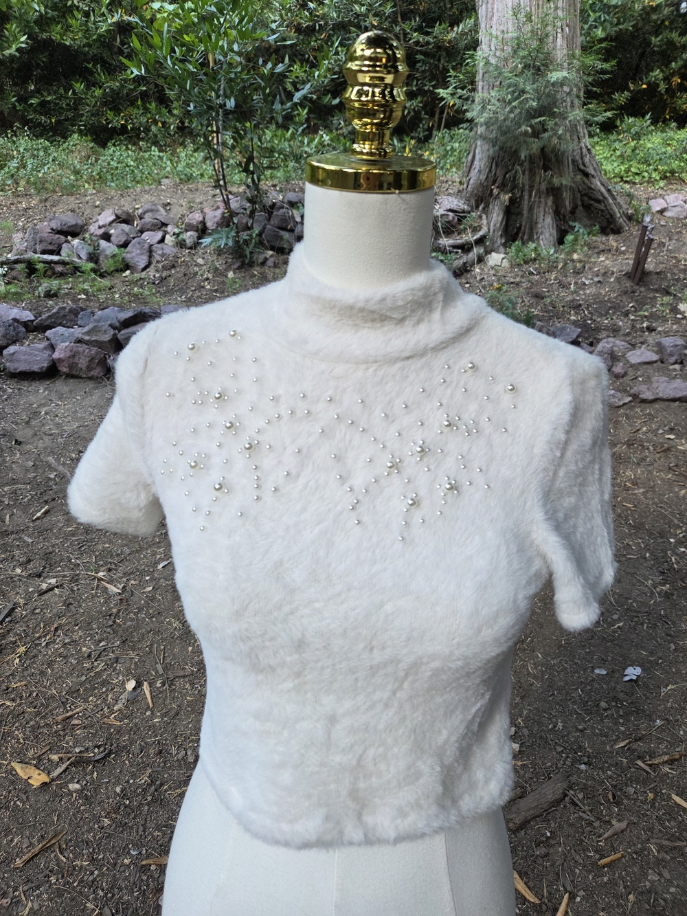 Zara Women’s Cream Short-Sleeve Fuzzy Crop Top with Pearl Accents Size Small